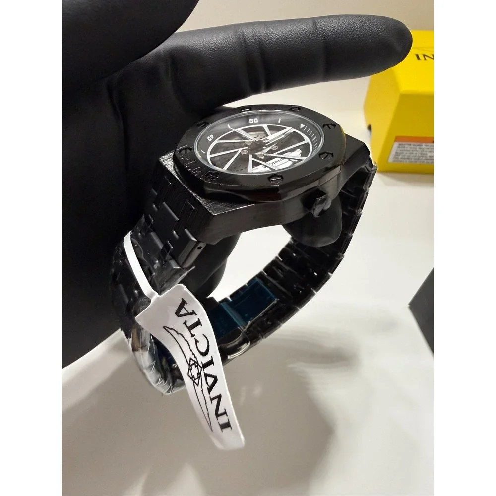 Invicta Speedway Rim Men's Watch - 42mm, Black (70037) with case